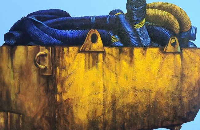 Dredging Bucket with Flexible Drainage Tubing